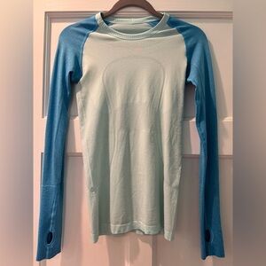 Swiftly Tech Long-Sleeve Shirt 2.0
Waist Length - Light Blue